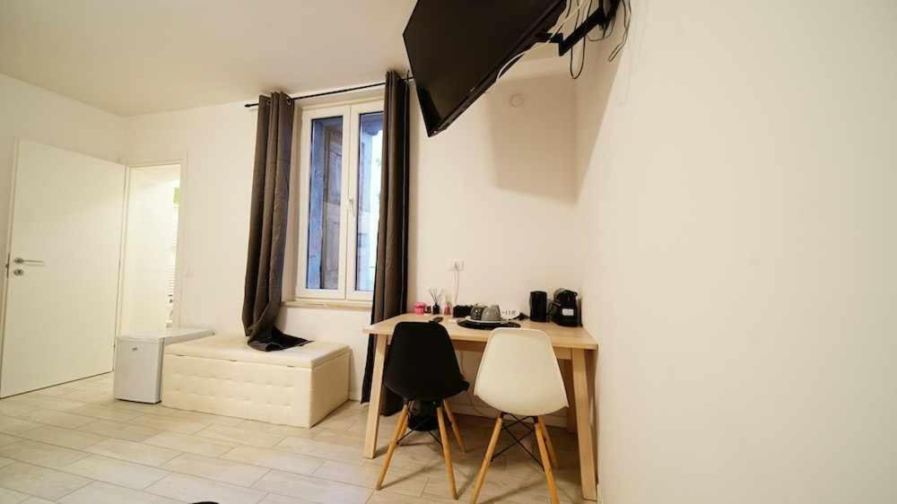Langolo Di Laura Borgo Roma Destiny Home 3 Verona Room photo